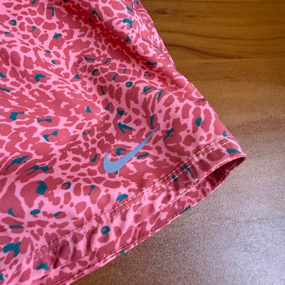 Nike Dri-FIT Running Shorts Women's XL Pink Abstract Print Athletic - Picture 8 of 10